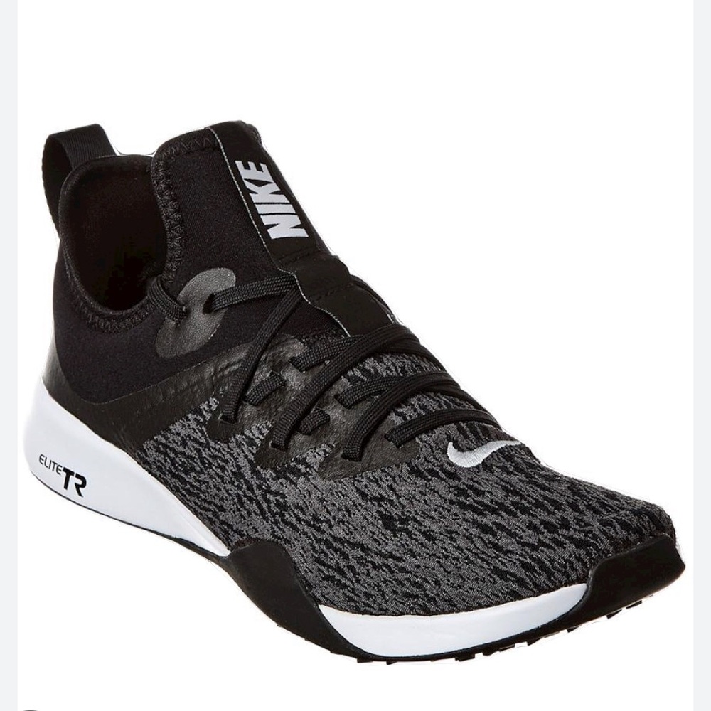 Nike Elite TR women’s shoes sz 6